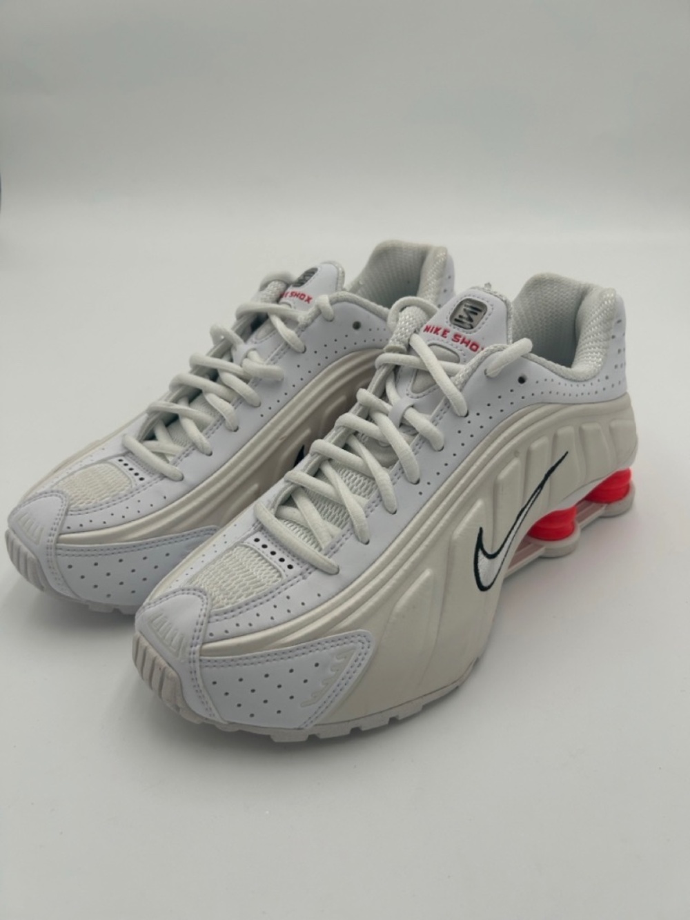 Nike Womens Shox R4 'Phantom Picante Red'